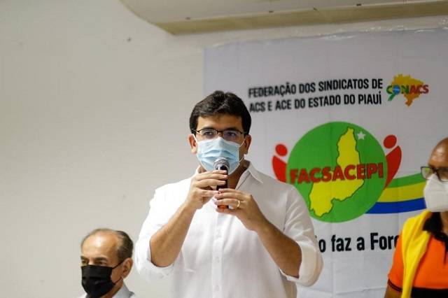 Pré-candidato a governador Rafael Fonteles debate atenção primária com agentes de saúde